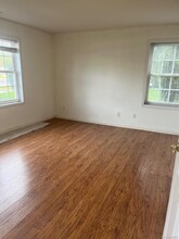 1113 Savoy Dr in Melville, NY - Building Photo - Building Photo