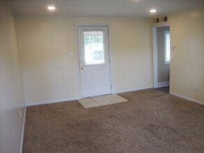 325 Mercer St, Unit 201 in Volant, PA - Building Photo - Building Photo