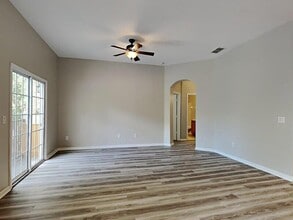 2310 Little Gem Loop in Sanford, FL - Building Photo - Building Photo