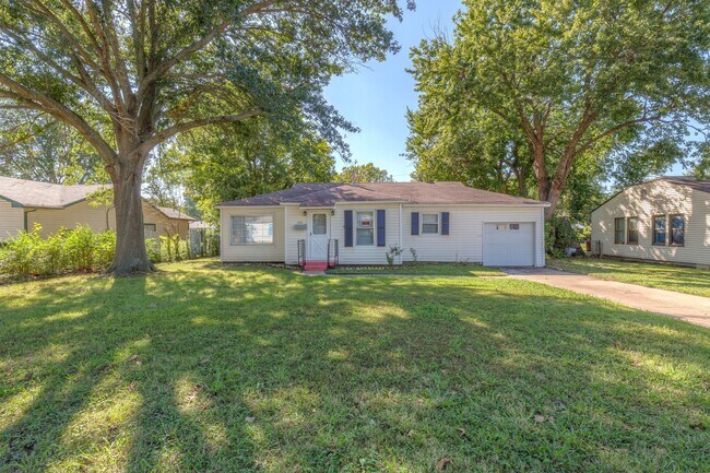 524 S Liberty Ave in Okmulgee, OK - Building Photo - Building Photo