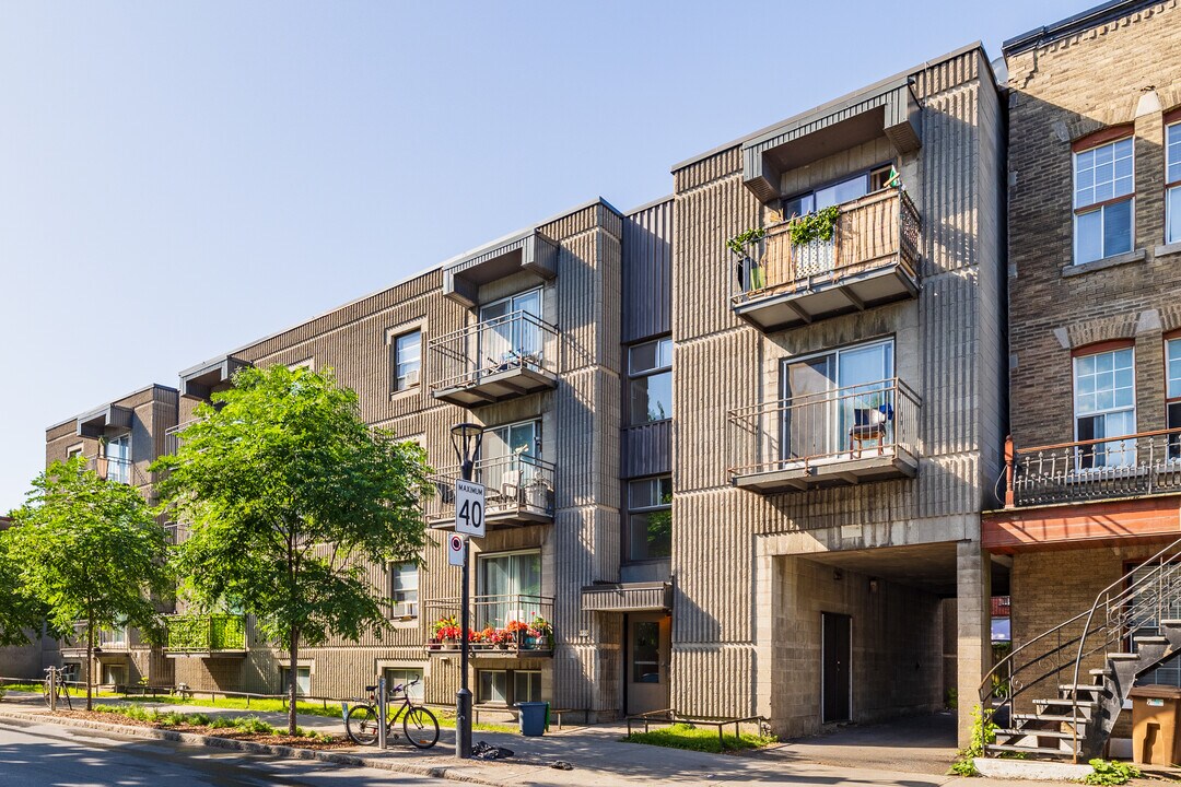 1920-1930 D'iberville Rue in Montréal, QC - Building Photo
