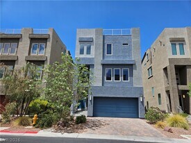 8016 Carpenter Creek Ave in Las Vegas, NV - Building Photo