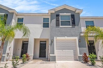 352 Mangrove Shade Cir in Apollo Beach, FL - Building Photo - Building Photo