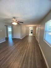 125 Carl Dr in Hot Springs, AR - Foto de edificio - Building Photo