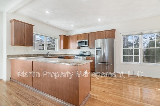 property at 2 Blue Jay Cir