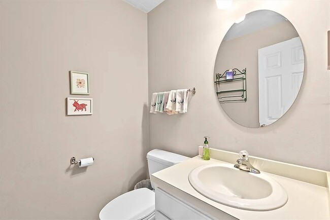 6 Windmill Bog Way, Unit 2 in East Sandwich, MA - Building Photo - Building Photo