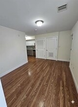 110 39th St in Union City, NJ - Building Photo - Building Photo