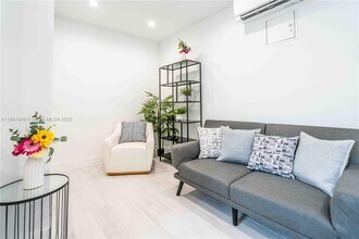 960 Jefferson Ave in Miami Beach, FL - Building Photo - Building Photo