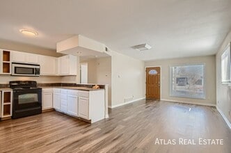 939 Victor St in Aurora, CO - Building Photo - Building Photo