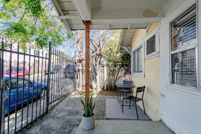 318 Firmin St in Los Angeles, CA - Building Photo - Building Photo