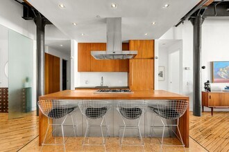 85 N 3rd St, Unit 402 in Brooklyn, NY - Building Photo - Building Photo