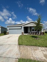 1024 Harold Pass in Winter Haven, FL - Building Photo