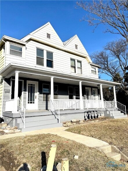 1833 Lawrence Ave, Unit 1835 in Toledo, OH - Building Photo