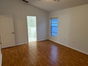 30643 Tremont Dr in Zephyrhills, FL - Foto de edificio - Building Photo