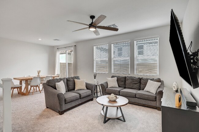 9164 Surrey Wood St in Las Vegas, NV - Building Photo - Building Photo
