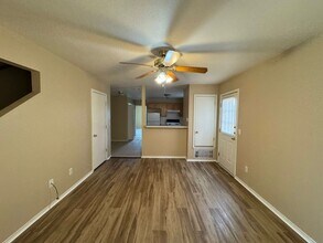 2003 Monte Carlo Ln in Killeen, TX - Building Photo - Building Photo