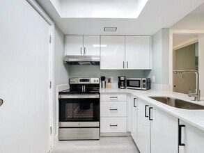 1333 Cordova Rd in Fort Lauderdale, FL - Building Photo - Building Photo