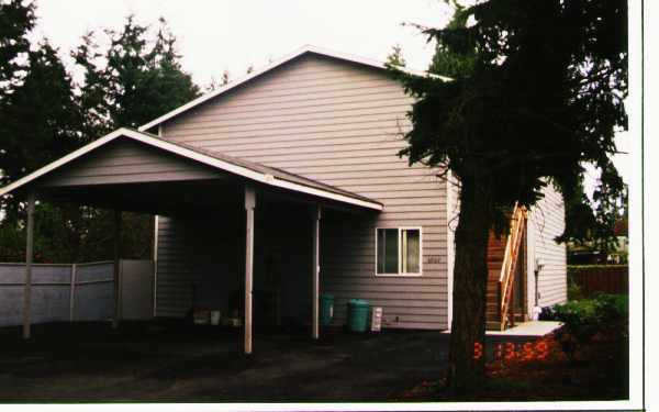 6907 Columbia Ct in Everett, WA - Building Photo