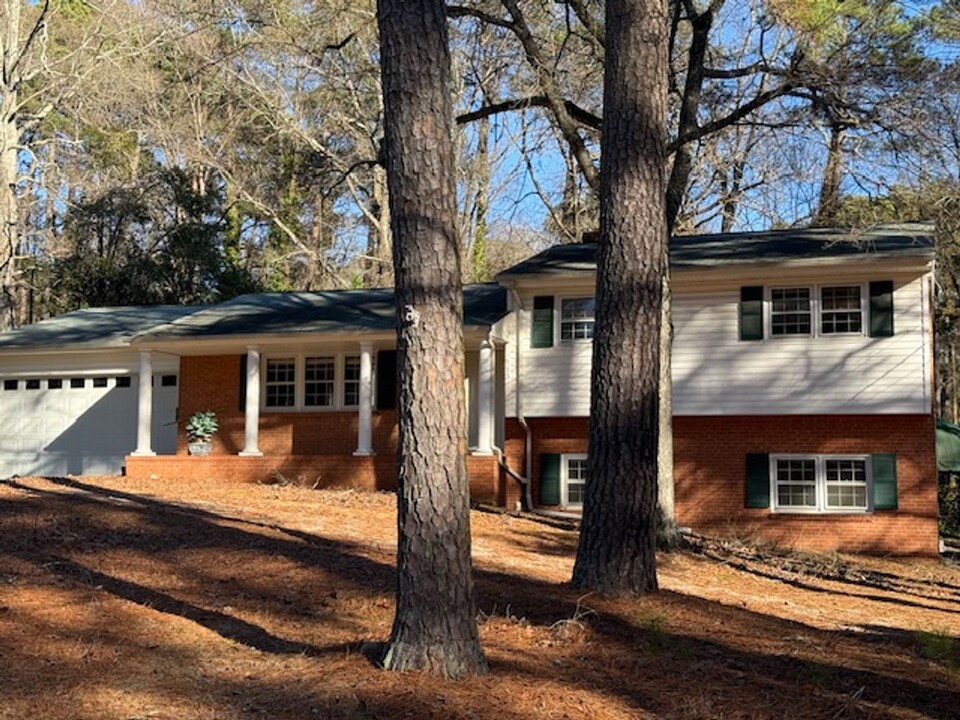 713 Griffis St in Cary, NC - Building Photo