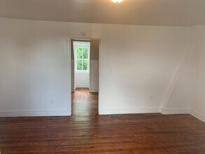 355 S Queen St in York, PA - Building Photo - Building Photo