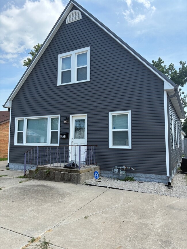 property at 2128 N Grand Ave E