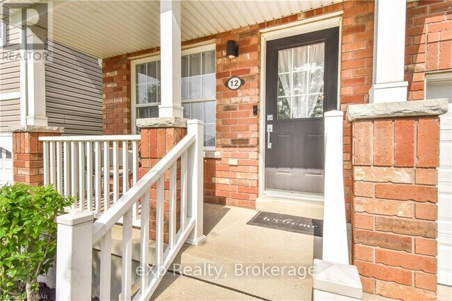 12 Griffiths Ave in Cambridge, ON - Building Photo - Building Photo