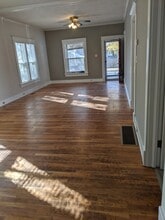 504 N High St in Newton, KS - Building Photo - Building Photo