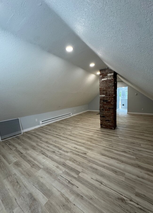 property at 501 N Walnut St