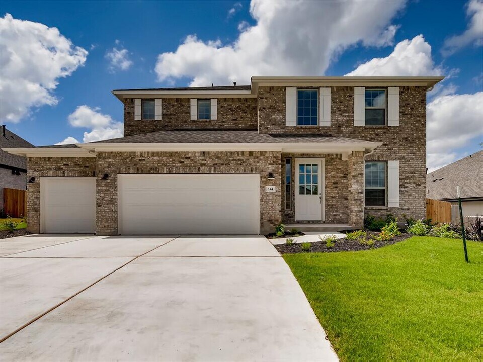 334 Pecos River Xing in Dripping Springs, TX - Building Photo
