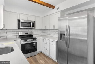 14 Dover Ct in Clementon, NJ - Building Photo - Building Photo