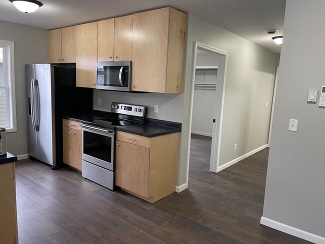 property at 995 Madison Ave