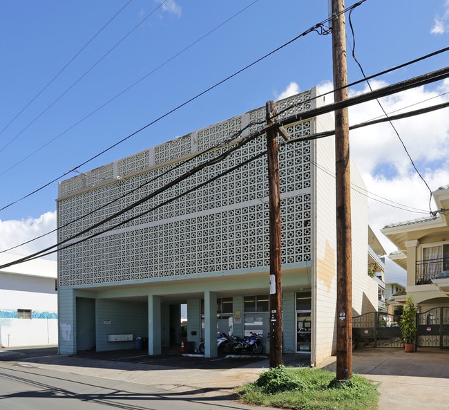 3110 Winam Ave in Honolulu, HI - Building Photo - Building Photo