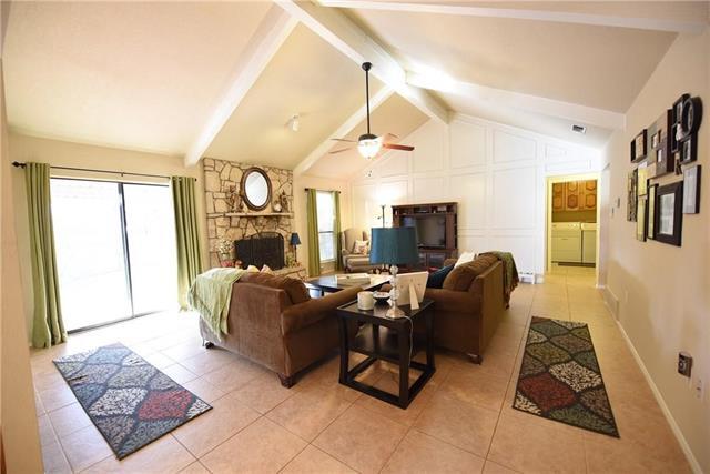 3405 Primrose Ln in Bedford, TX - Building Photo - Building Photo