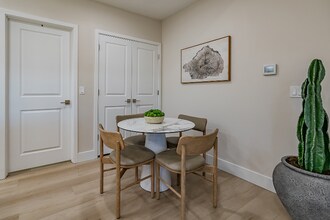 2803 E River Rd in Tucson, AZ - Foto de edificio - Building Photo