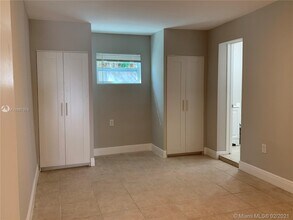 852 SW 13th Ave-Unit -9 in Miami, FL - Building Photo - Building Photo