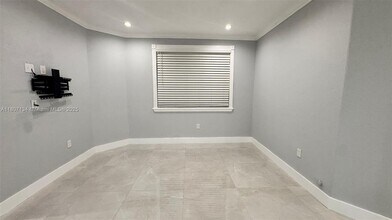 14962 SW 9th Terrace in Miami, FL - Building Photo - Building Photo