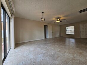 11267 Tuscanny Ave in Spring Hill, FL - Building Photo - Building Photo