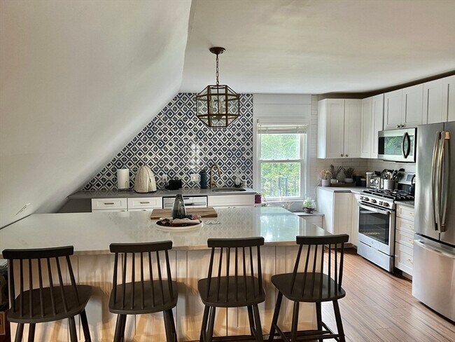 87 Winthrop St in Framingham, MA - Building Photo - Building Photo