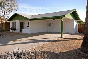 757 S Vineyard, Unit A319 in Mesa, AZ - Building Photo
