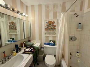 60 Babcock St, Unit 63 in Brookline, MA - Building Photo - Building Photo