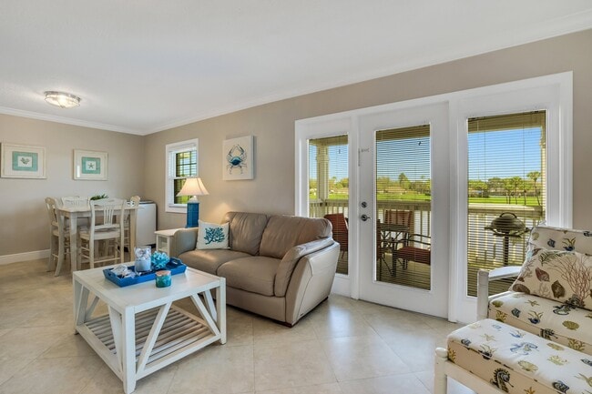4794 Cobia Dr SE in St. Petersburg, FL - Building Photo - Building Photo