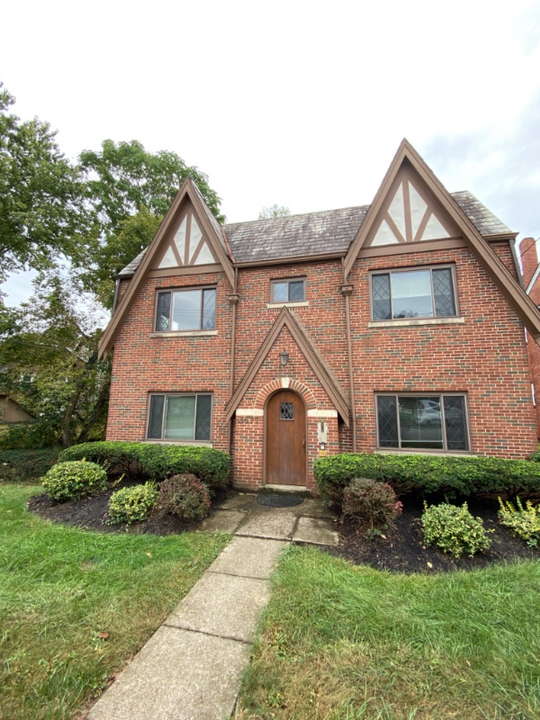 3577 Saybrook Ave in Cincinnati, OH - Foto de edificio