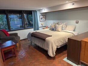 4312 37th Ave NE in Seattle, WA - Building Photo - Building Photo