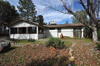 12699 Cresthaven Dr in Groveland, CA - Building Photo - Building Photo