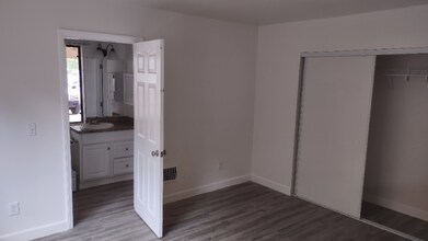 18988 Via Pamela in Jamul, CA - Building Photo - Building Photo