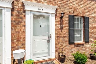 288 Donna Dr in Hendersonville, TN - Building Photo