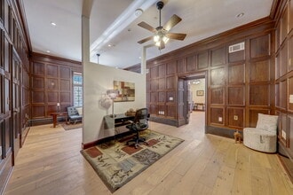 B on Lindell in St. Louis, MO - Building Photo - Building Photo