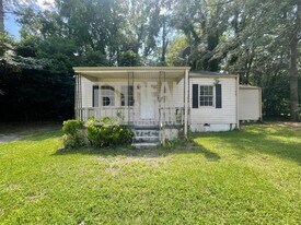 3462 McKenzie Dr in Macon, GA - Building Photo