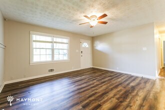 650 Lindsey Lake Rd in Dallas, GA - Building Photo - Building Photo