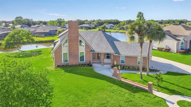 property at 1785 Lisa Ln
